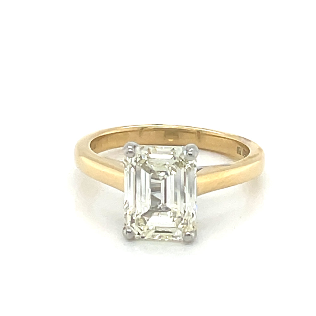 The Solitaire ring Emerald cut 3.05 ct