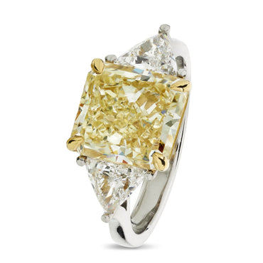 Radiant Cut Solitaire Diamond Ring 3.98ct W-X VS1 GIA Platinum