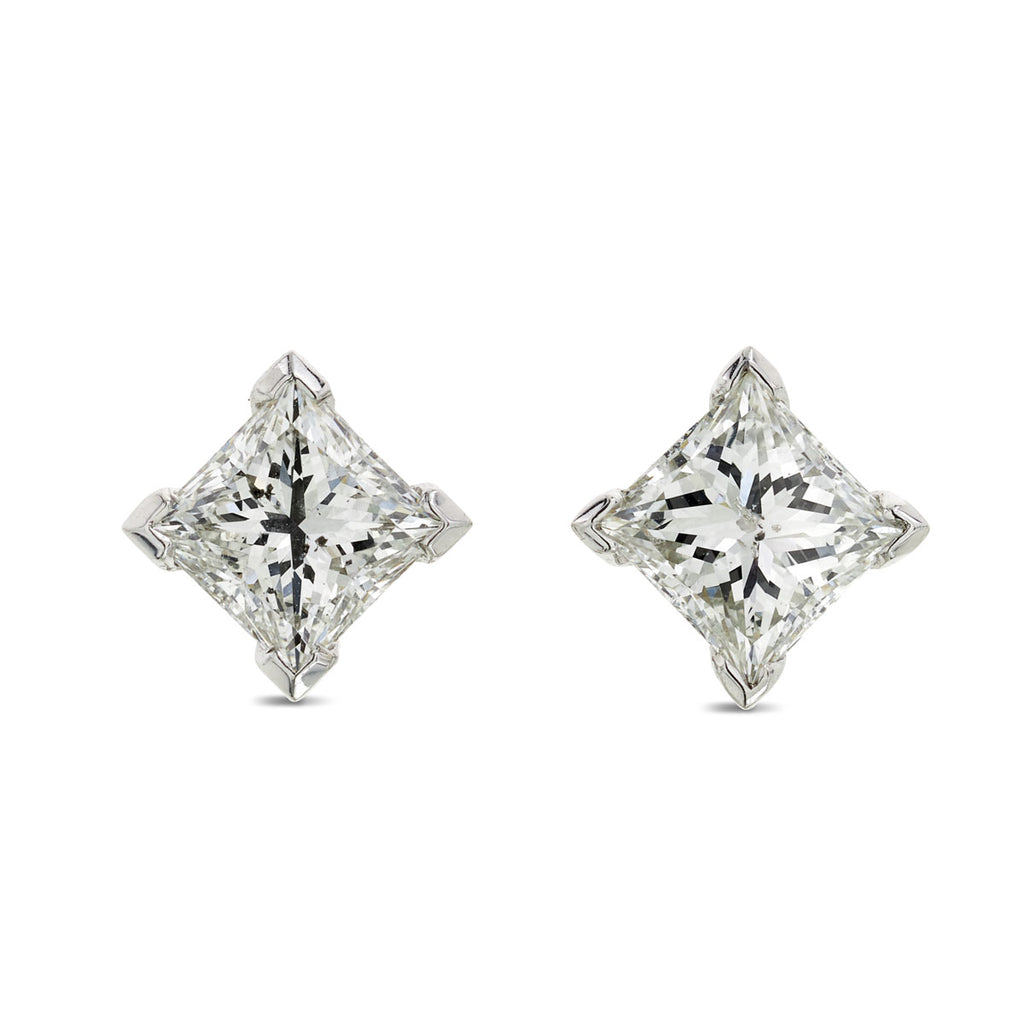 A pair of Princess cut diamond Stud Earrings 2.03ct H SI2 WGI 18K white gold