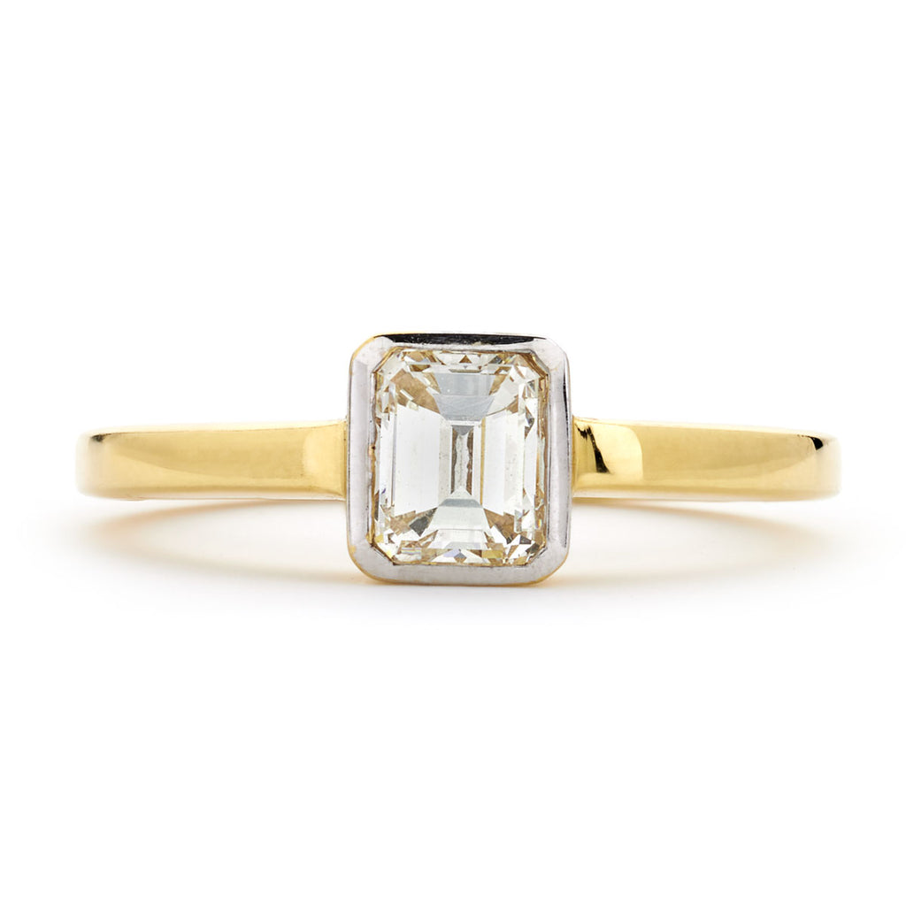 Emerald Cut Solitaire Diamond Ring 1.07ct J VS2 WGI 18K Yellow Gold