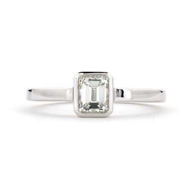 Emerald Cut Solitaire Diamond Ring 1ct J VS1 WGI 18K White Gold